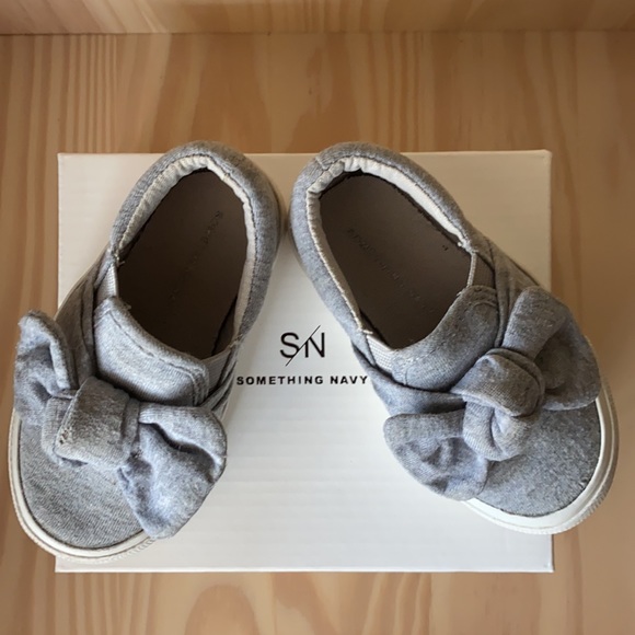 Something Navy sneakers - Picture 3 of 5